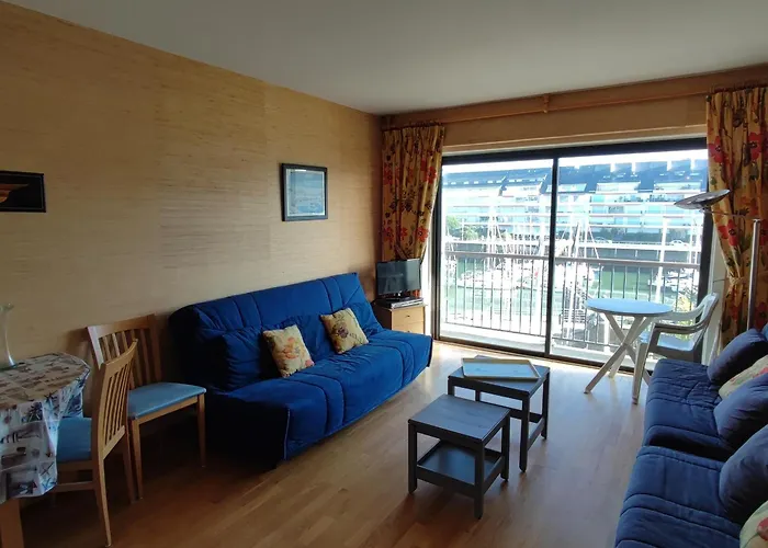 4 Personnes Face Port Avec Balcon Et Parking - Fr-1-843-50